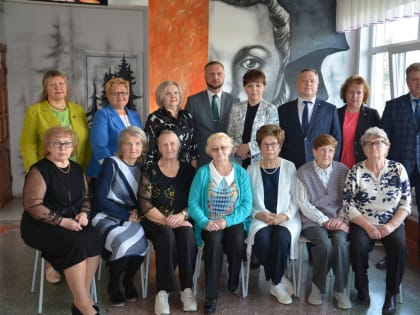 Депутаты БГД поздравили Гимназию №131 с 50-летним юбилеем