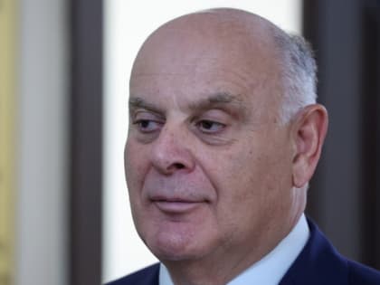 Президент Абхазии уходит в отставку после переговоров с оппозицией