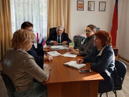 Александр Лазарев провел личный прием в селе Яново Заринского района