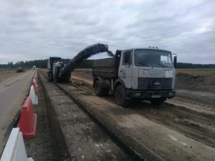 Михайловские дорожники строят пункт весового контроля в Волчихе