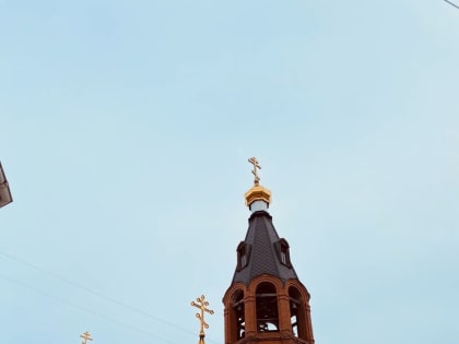 Во вторник первой седмицы Великого поста митрополит Сергий совершил великое повечерие с чтением Великого канона преподобного Андрея Критского в Никольском храме