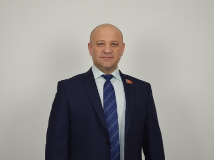 Депутат фракции КПРФ в Алтайском краевом Законодательном Собрании Владимир Громов отправляется добровольцем на СВО