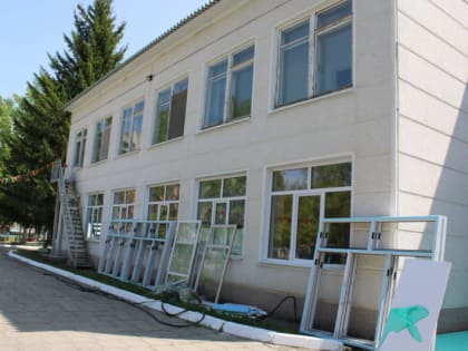 В садиках меняют окна