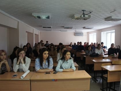 Студенты колледжа АлтГУ встретились с представителем прокуратуры