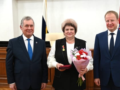 В Парламентском центре прошла торжественная сессия, посвященная 85-летию представительной власти