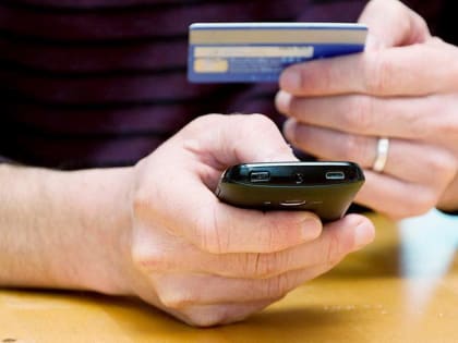 Жительница Заринска перевела более миллиона рублей мошенникам, посулившим доходы