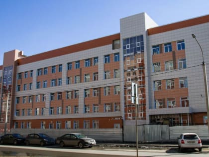 Барнаульская поликлиника №14 раздаст более 70 машин другим медучреждениям