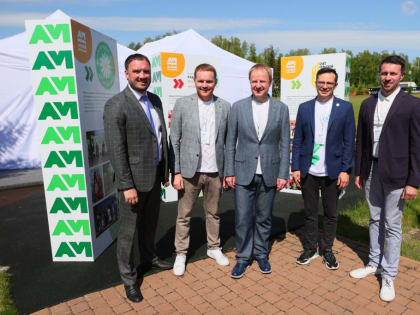 Губернатор Виктор Томенко принял участие в форуме «Алтай. Территория развития»