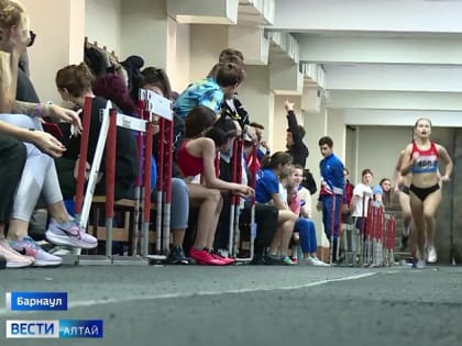 В училище олимпийского резерва проходит «Рождественский Кубок» по лёгкой атлетике