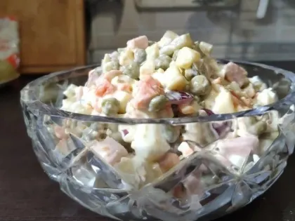 Диетолог из Бийска рассказала об опасных майонезных «бомбах» на новогоднем столе