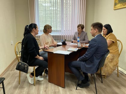 Галина Буевич провела личный прием граждан в Ленинском районе Барнаула