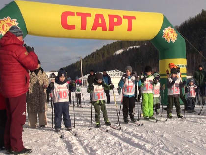 В Алтайском районе прошли детские лыжные старты