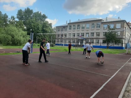 В Центральном районе продолжается реализация проекта «Летний дворовый инструктор»