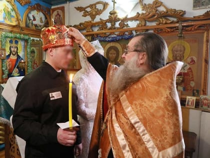 В храме при ИК-3 УФСИН России по Алтайскому краю прошел обряд венчания