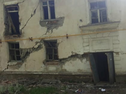 СК возбудил уголовное дело по статье «халатность» по посту в соцсети из аварийного дома в Горняке