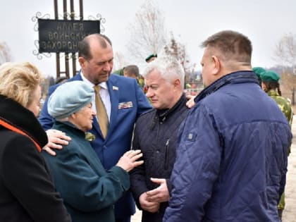 Аллею воинских захоронений открыли в Алейске