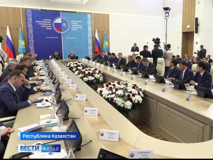 Виктор Томенко пригласил представителей Казахстана в Алтайский край на 70-летие освоения целины