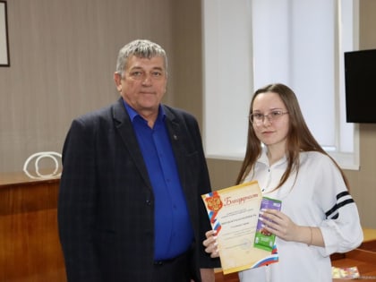 Лучших волонтеров района наградили в Бурле