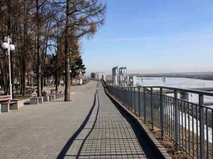 Небольшие дожди и грозы обещают в Алтайском крае 30 апреля