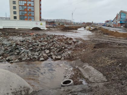 В круглосуточном режиме продолжается работа по отводу талых вод