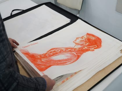 В марте и апреле в Парламентском центре пройдут выставки, посвященные героям спецоперации, их женам и матерям