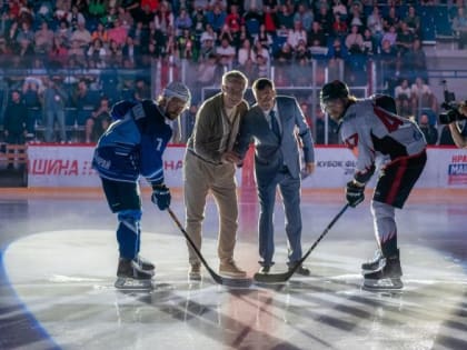 Фоторепортаж. Яркие моменты матча открытия «Кубка губернатора Алтайского края»