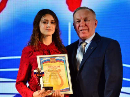 Вокалистка из г. Заринска стала обладателем Гран-при краевого конкурса патриотической песни «Пою мое Отечество».