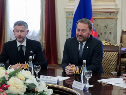 АКЗС и Заксобрание Санкт-Петербурга подписали соглашение о сотрудничестве