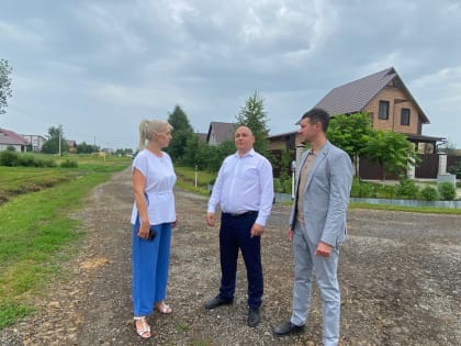 В Сибирской Долине приступили к благоустройству дороги по программе поддержки местных инициатив