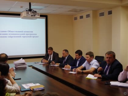 В Барнауле депутаты принимают участие в отборе заявок на благоустройство дворов в 2024 году