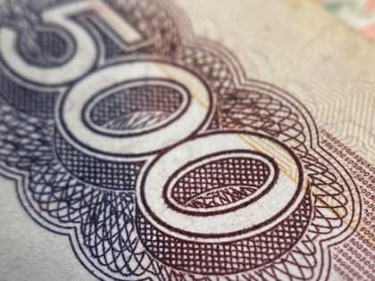 В Бийске женщина по первому звонку отдала всю выручку магазина мошенникам