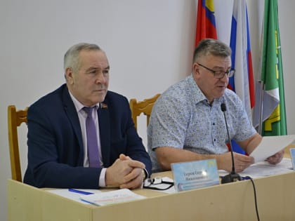 В Тальменском районе обсудили обеспечение жителей сел деловой и дровяной древесиной