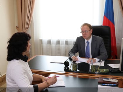 Губернатор Алтайского края Виктор Томенко провел личный прием граждан