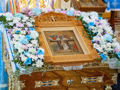 В день престольного праздника Покровского собора г. Барнаула совершено торжественное архиерейское богослужение.