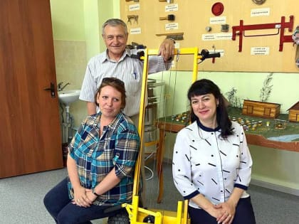 Выпускники Алтайского ГАУ благодарят своего научного руководителя