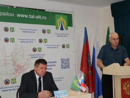 Рекомендовано провести превентивные мероприятия по устранению наледи и сосулек на кровлях