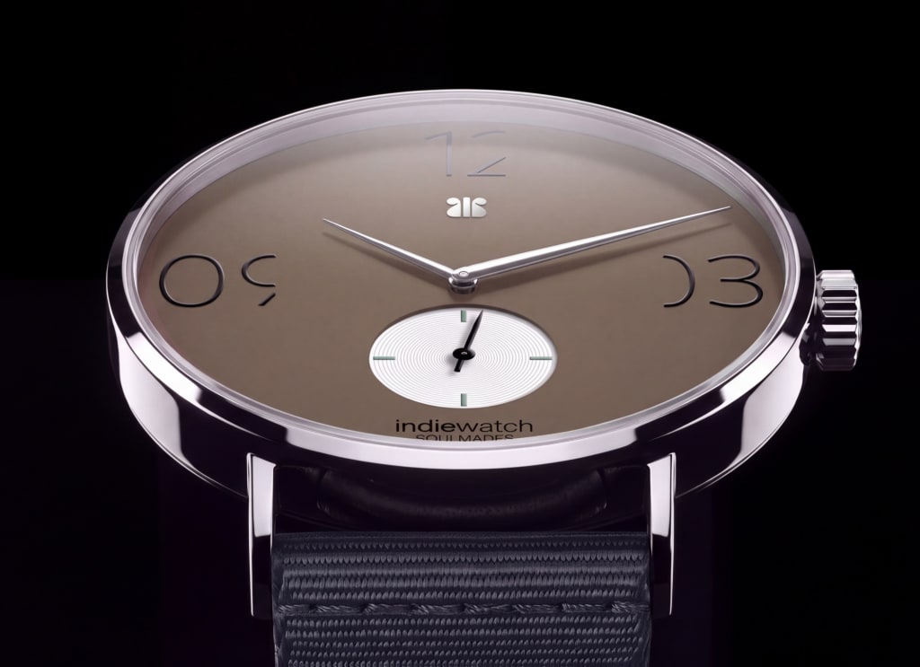 Reloj IndieWatch Trencadís Rastro — Topo de polvo y vinilo