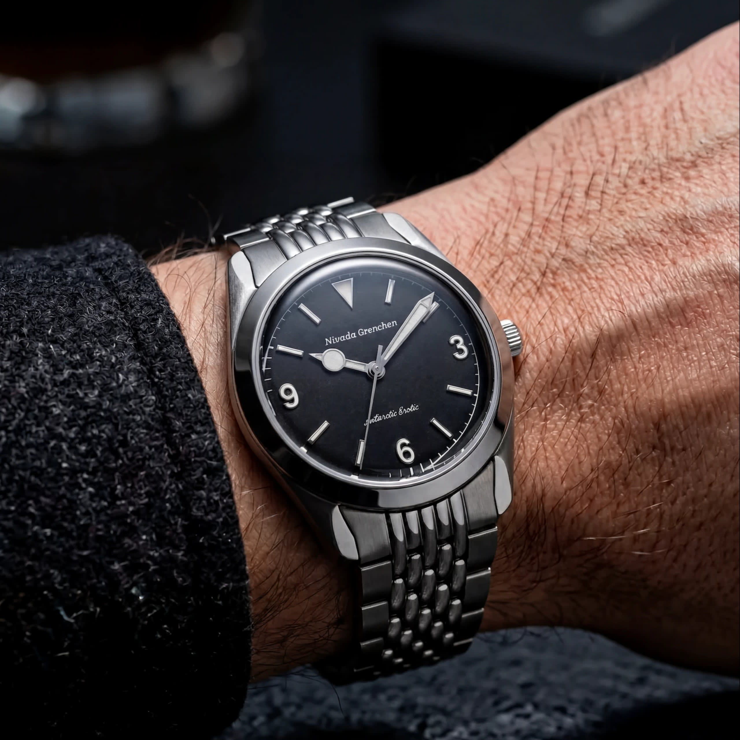 Nivada Antarctic Erotic – Black – Rice Beads | World Watch Museum