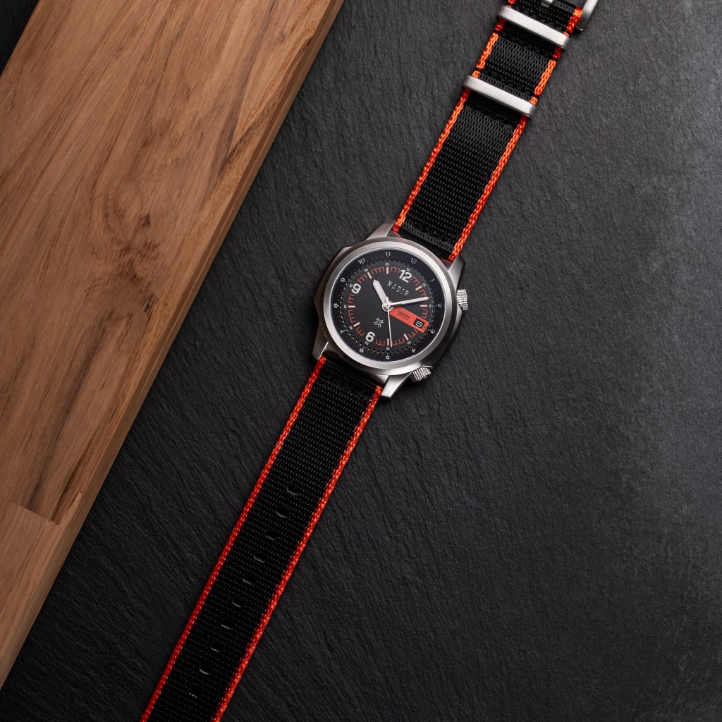 Nadir Vespera Black Seatbelt