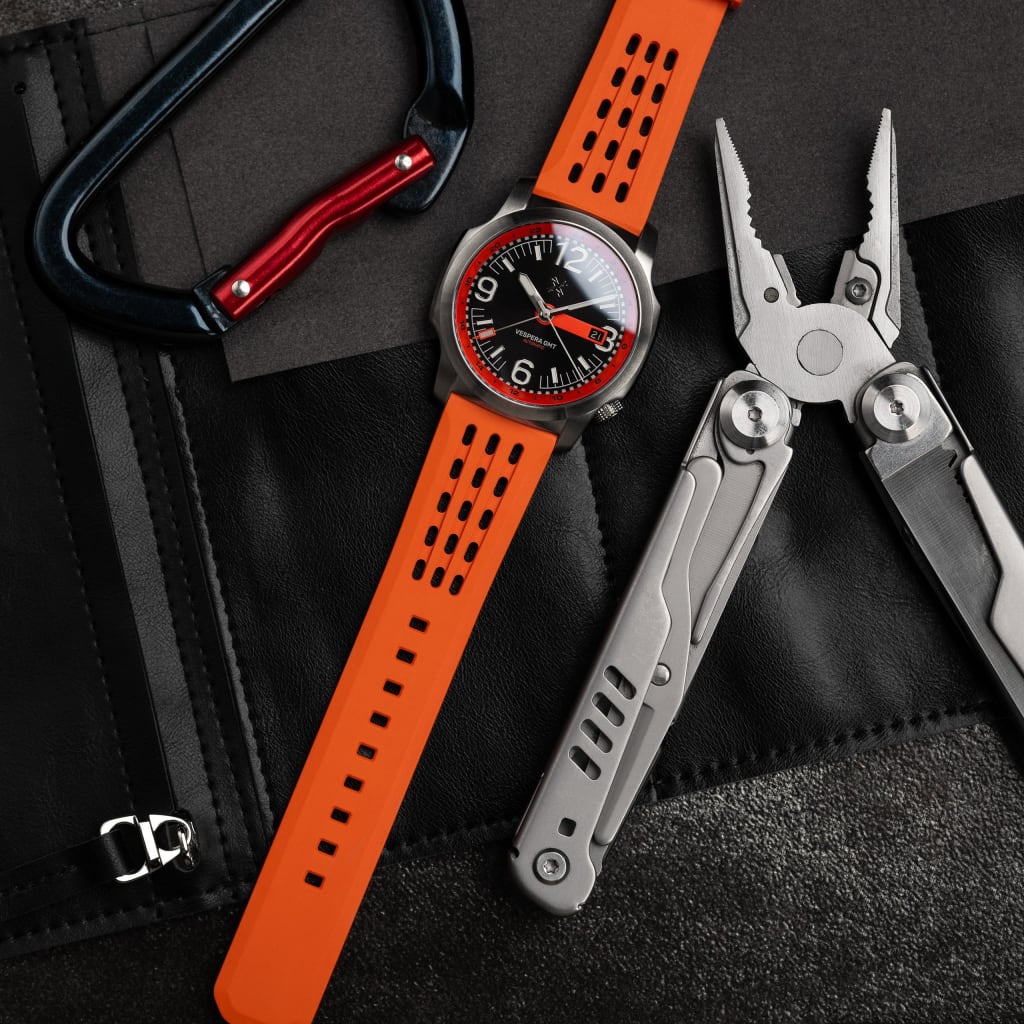 Nadir Vespera GMT Ember Fkm Rubber