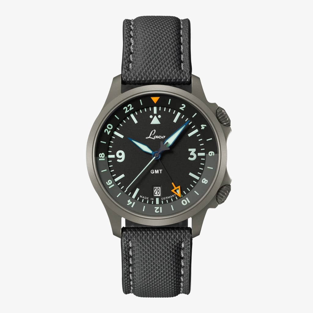Laco Pilot Watches Special Models Frankfurt 40 GMT Schwarz 862187