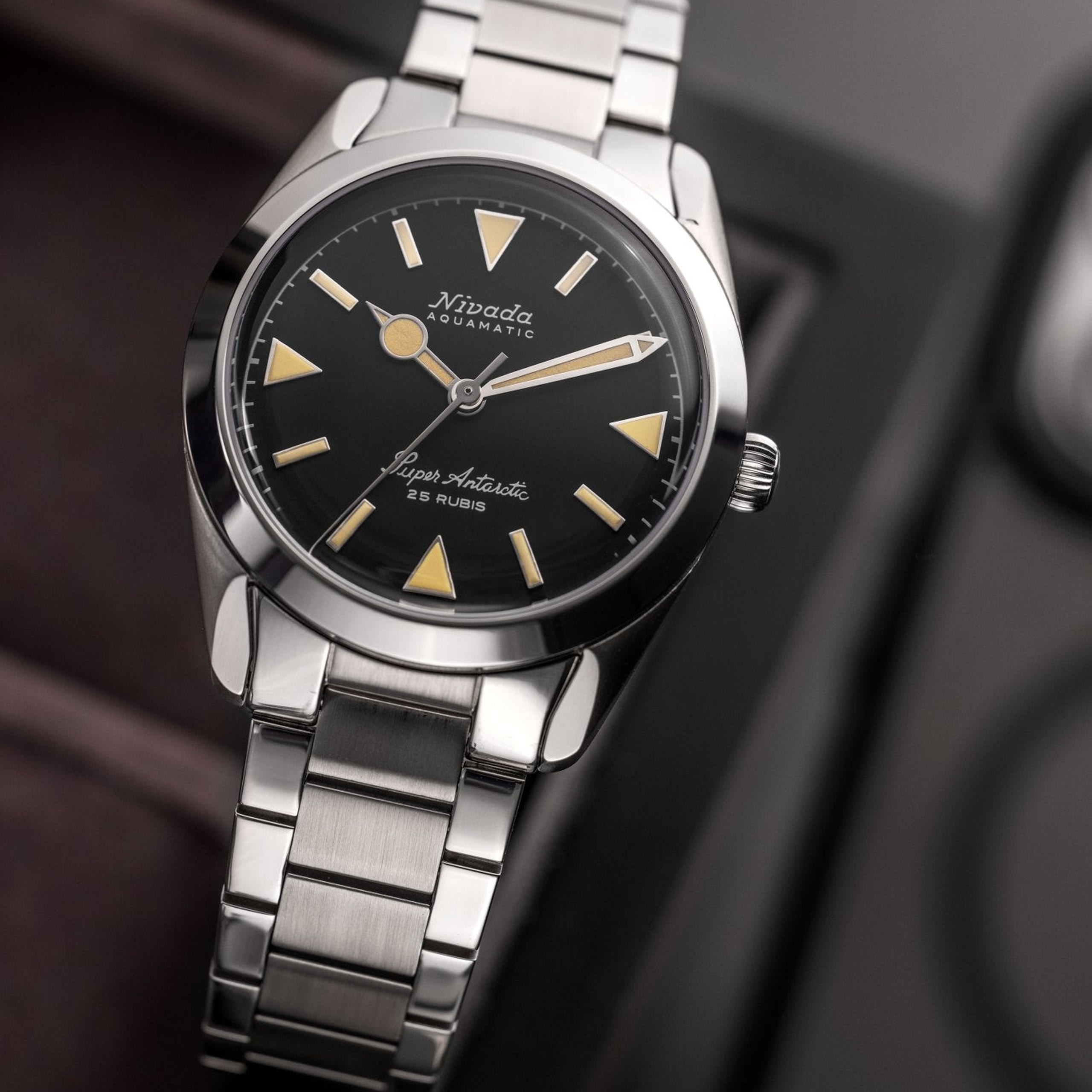 Nivada Super Antarctic Yellow - 38mm - Black Leather