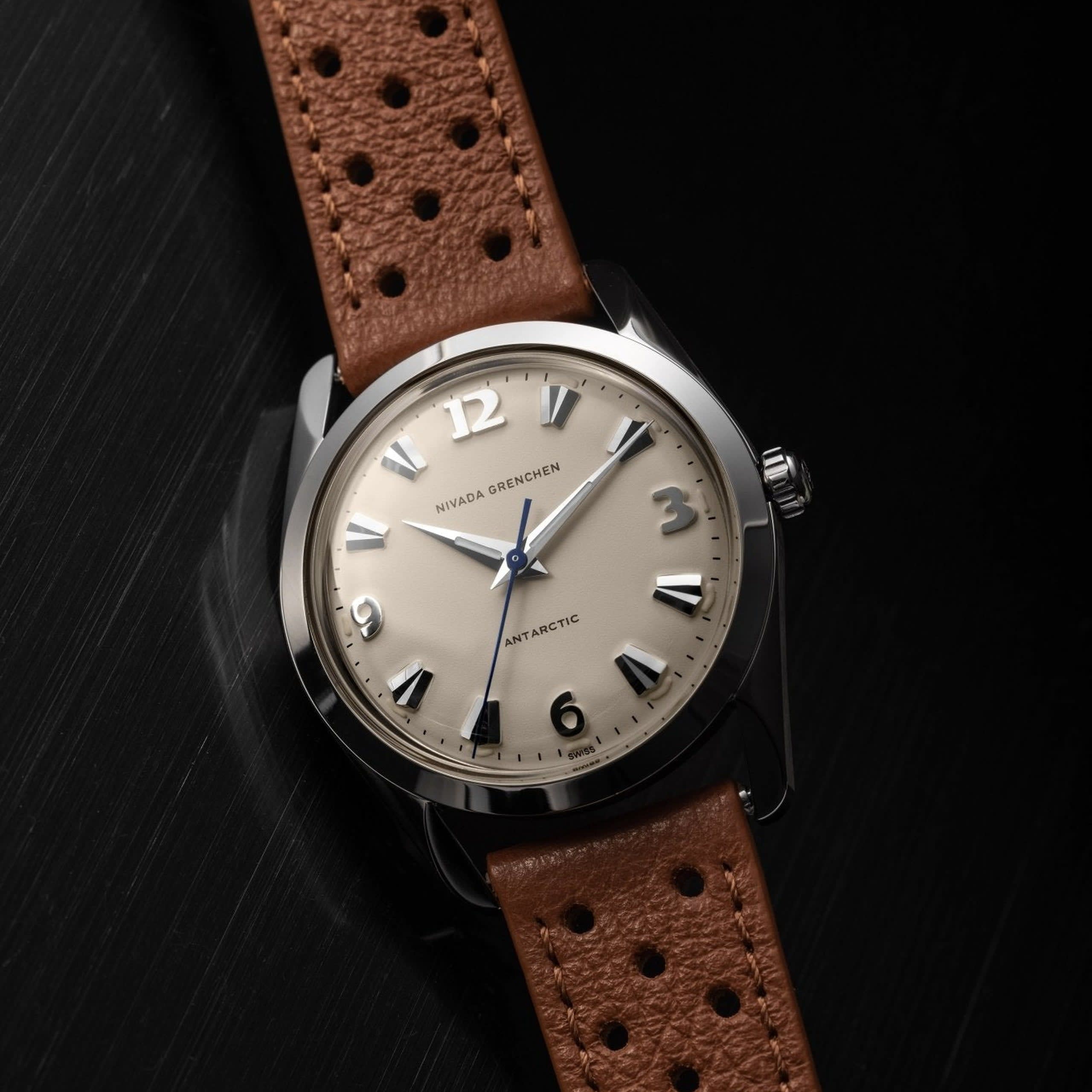 Nivada Antarctic Eggshell White Luminova - 35mm - Brown Racing strap