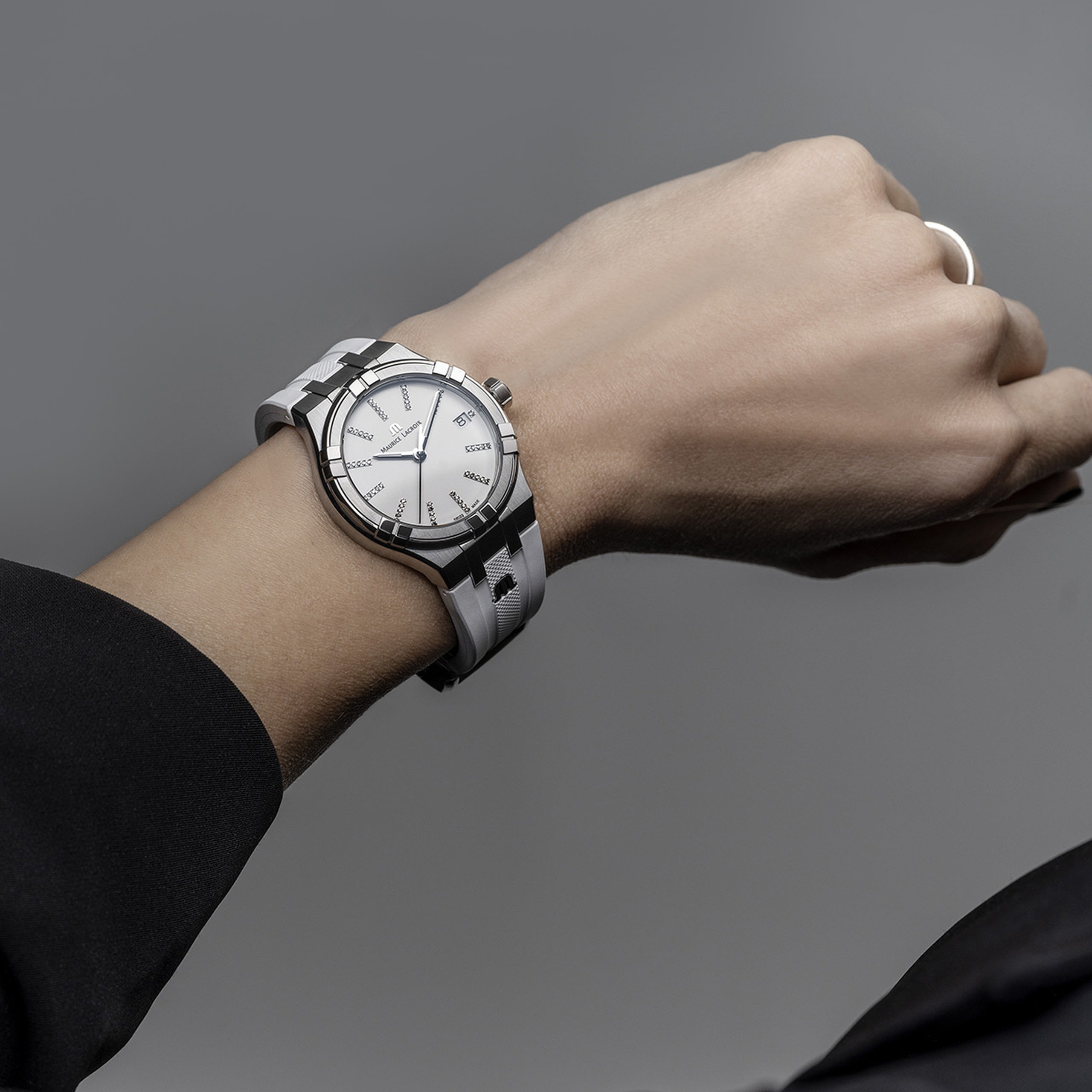 Maurice Lacroix Aikon Quartz Date 35mm