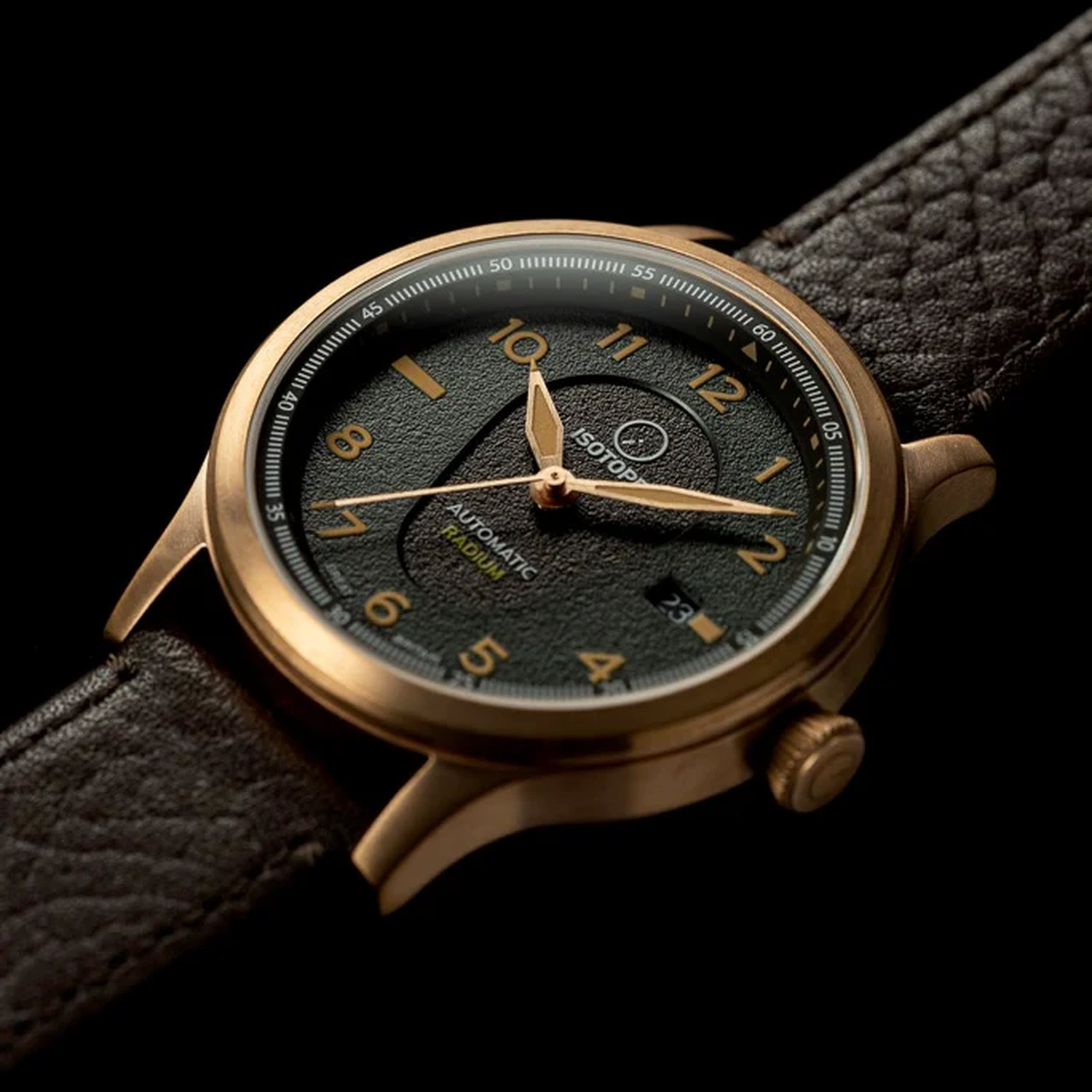 Isotope Old Radium Bronze Pilot