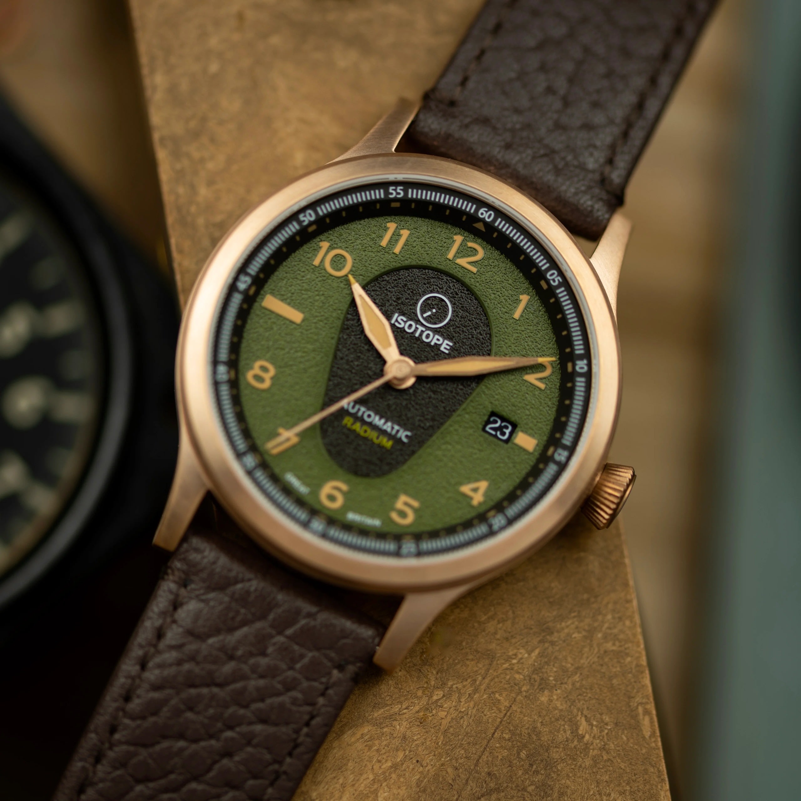 Isotope Old Radium Bronze Pilot