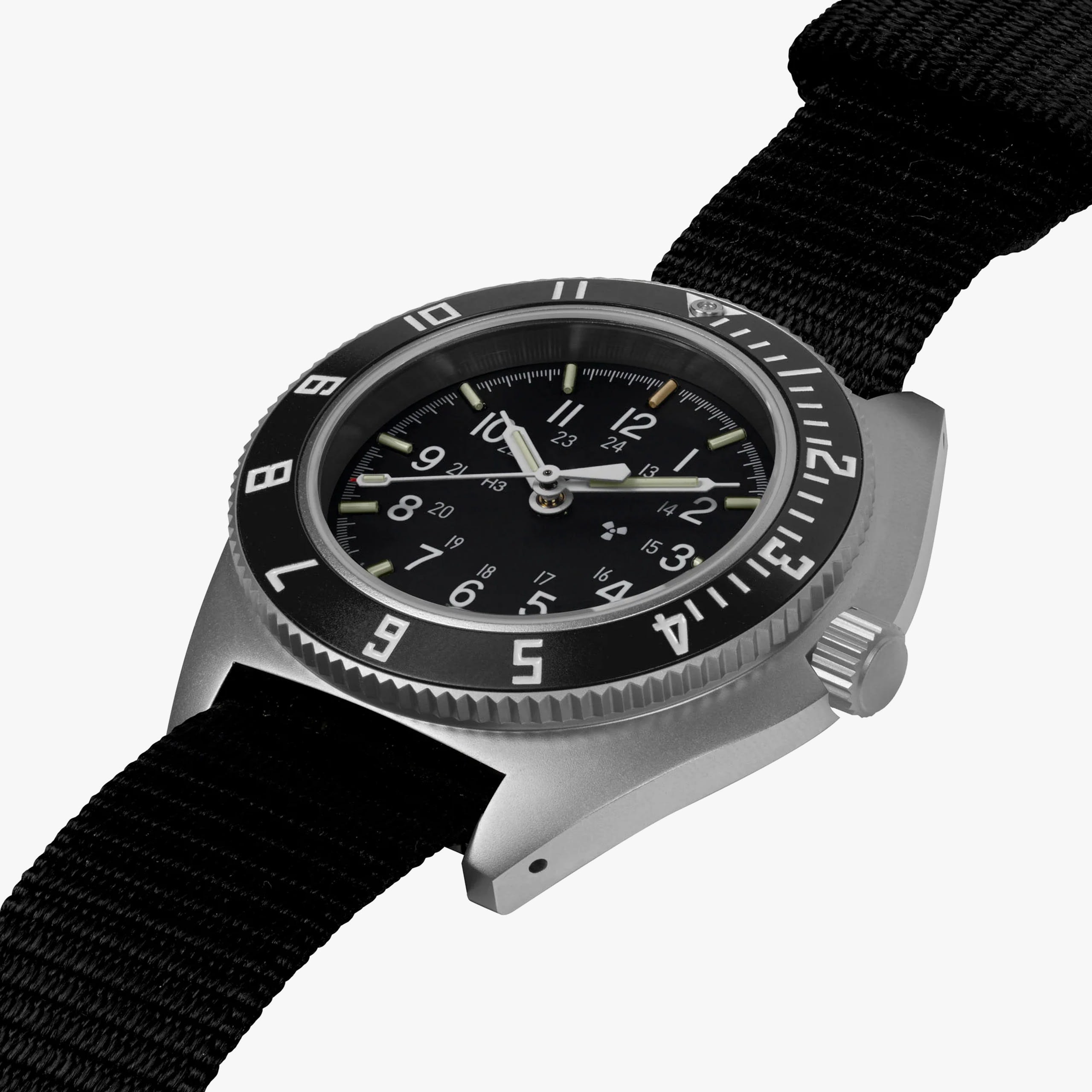 Marathon Steel Navigator Automatic (SSNAV Auto) on Ballistic Nylon