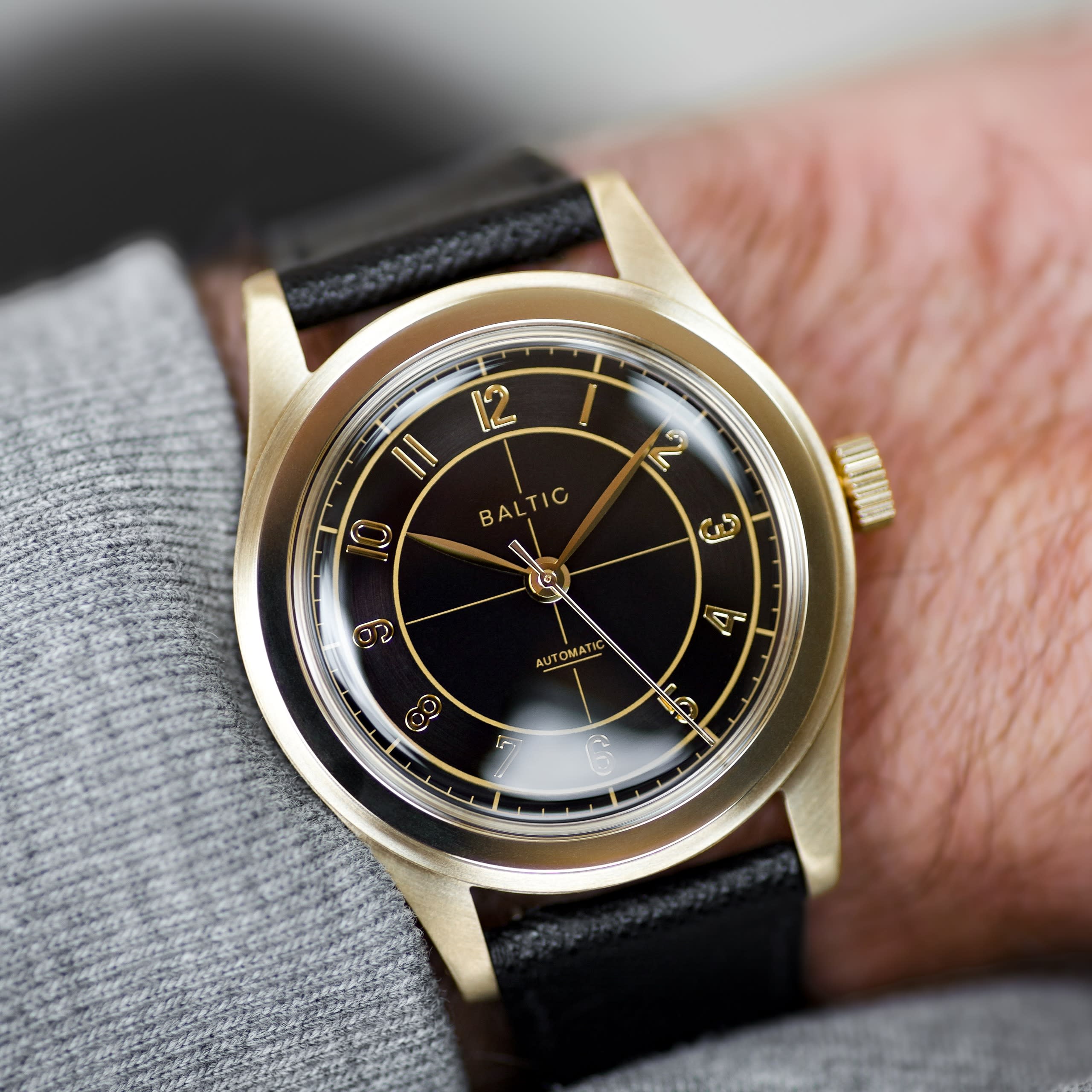 Baltic HMS 002 - Gold PVD - Black