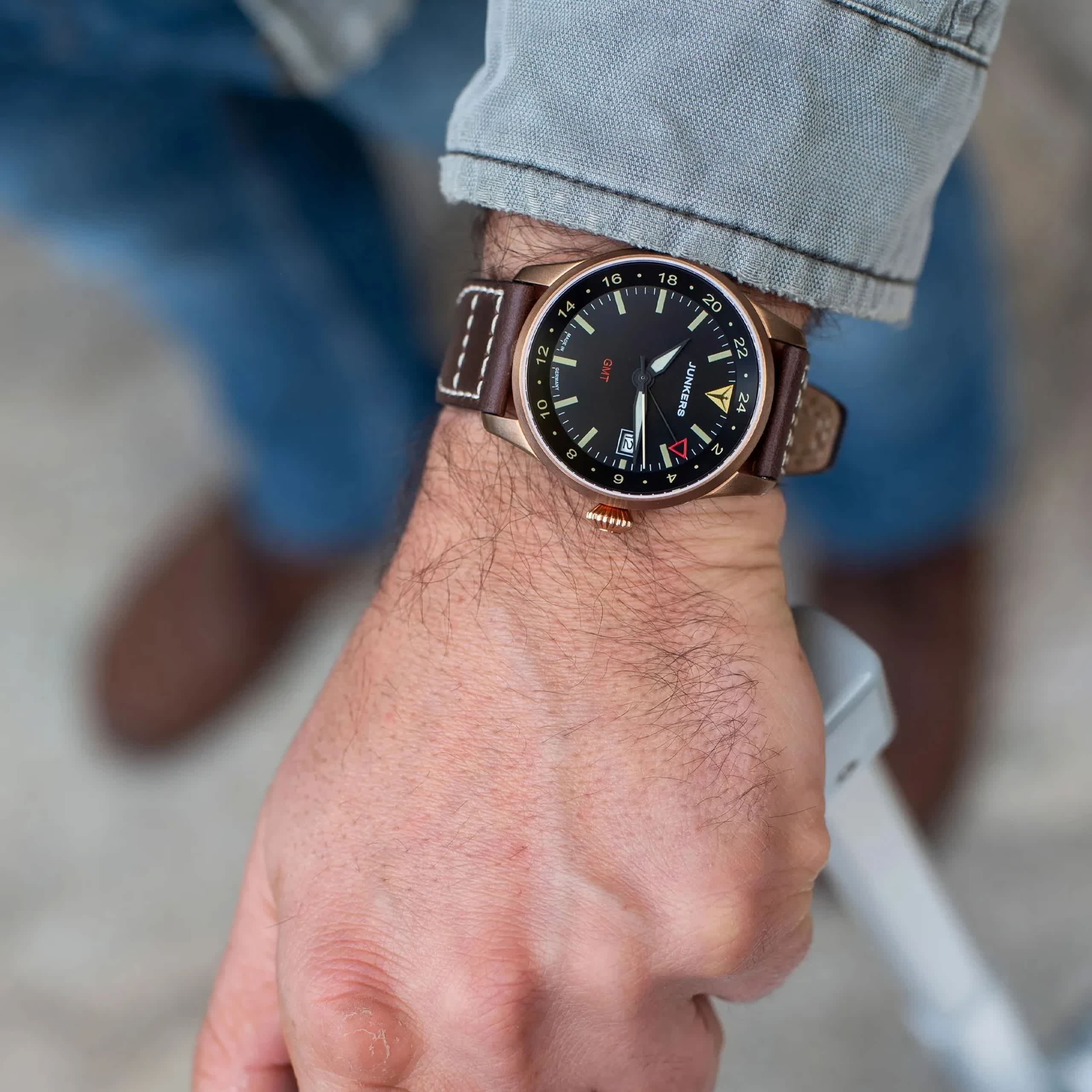 Junkers Flieger GMT Automático