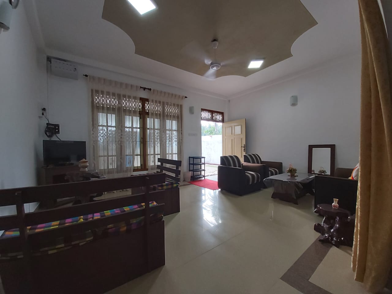 Rest area with sofa at Karapitiya Home Stay Apartment